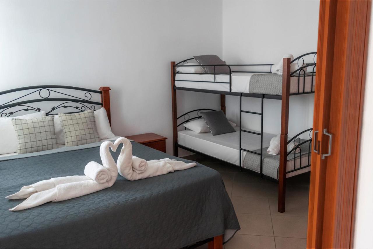 Kapahi Seaview Hotel Apartments Potos Exterior photo