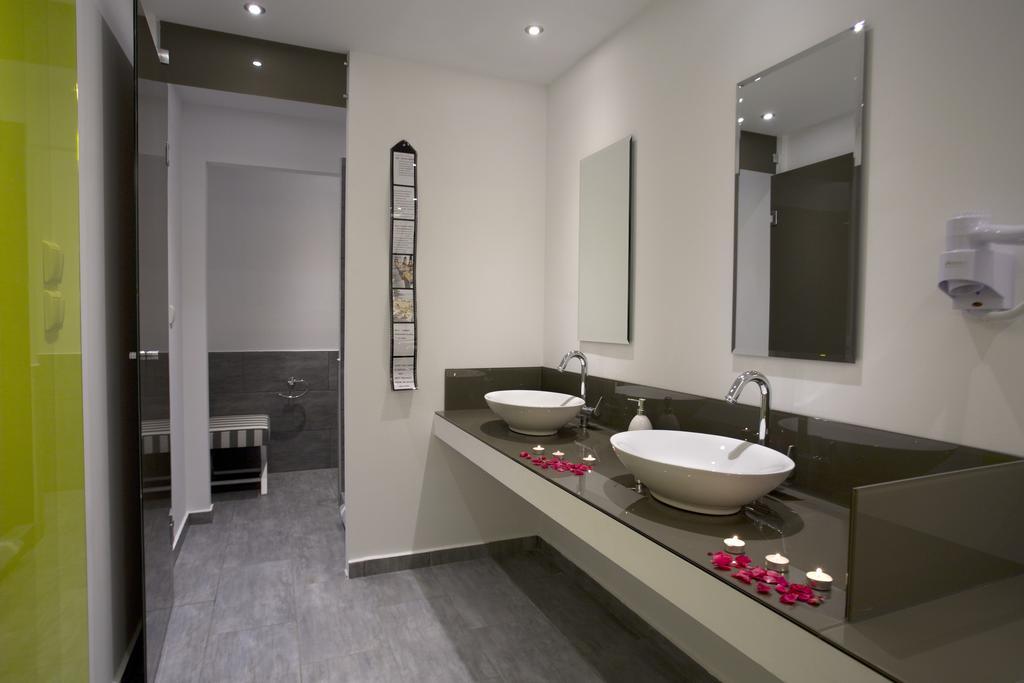 Kapahi Seaview Hotel Apartments Potos Room photo